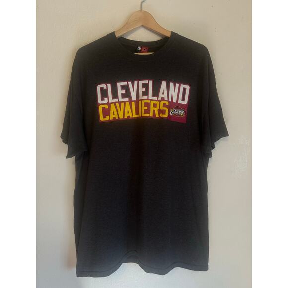 Vintage NBA Majestic Size XL Cleveland Cavaliers LeBron James 23 Grey T Shirt - Picture 1 of 15